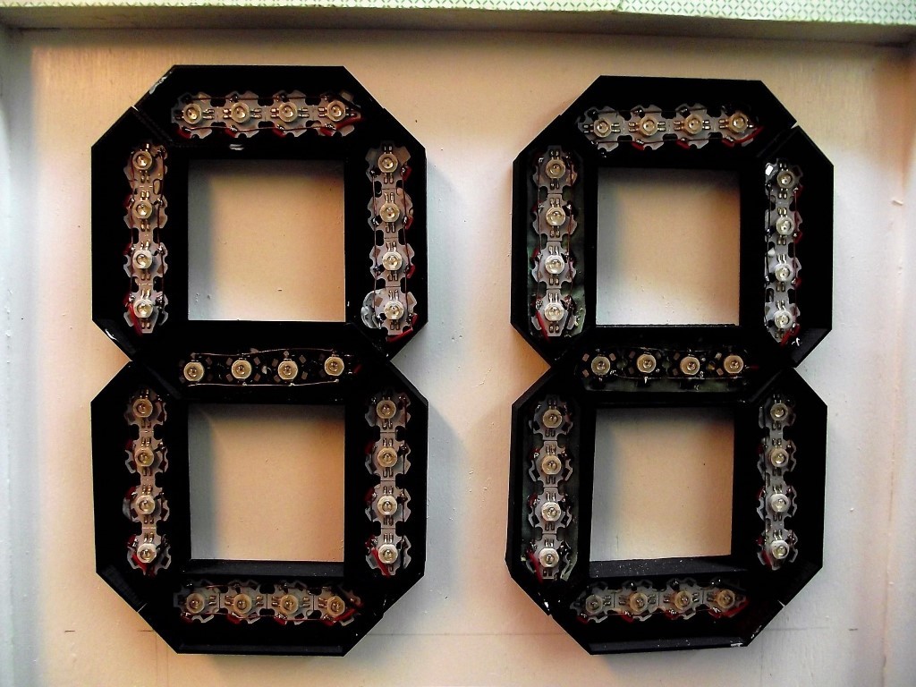 4 red LEDs make up one segment of a display